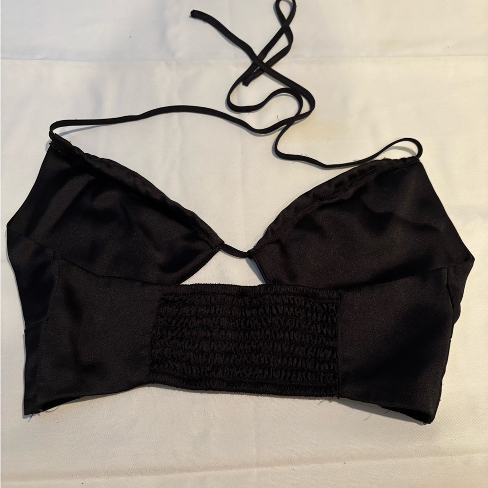 Chic Black Bandeau Top